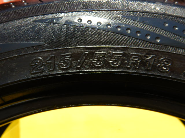 ヨコハマブルーアースＲＶ０２　215/55Ｒ18　4本　（厚木店）の画像2