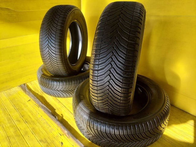 ミシュラン クロスクライメート 215/65R16 4本 オールシーズンタイヤ　（厚木店）の画像2