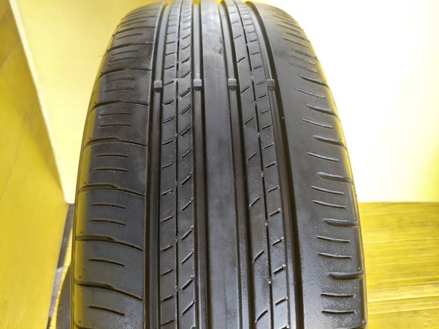 ダンロップ グラントレックPT30 225/60R18 中古4本（厚木店）
