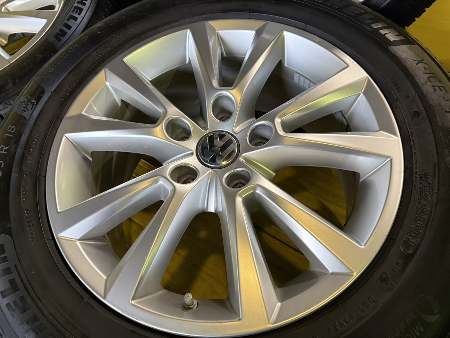 VW フォルクスワーゲン トゥアレグ純正　（厚木店）の画像3