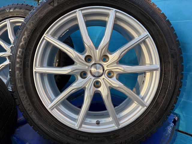 B-WIN（都筑店）