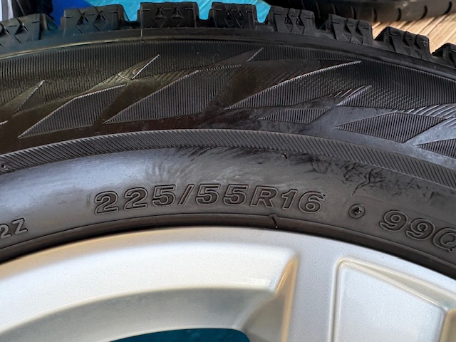 アウディA4純正（都筑店）の画像4