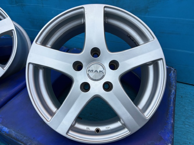 MAK FIX（都筑店）