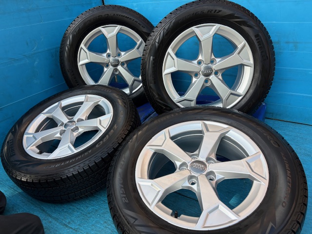 アウディQ3純正（都筑店）の画像2