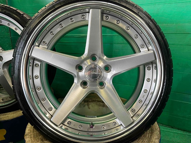 19インチ以上